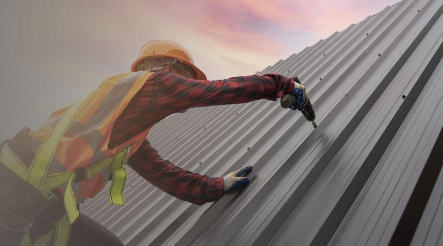 Professional gutter cleaning in Mora, NM